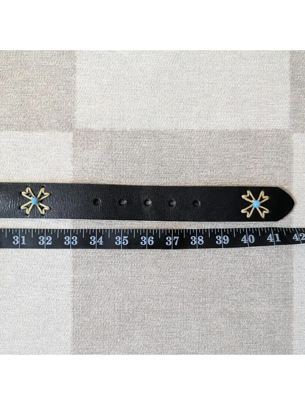 Vintage y2k leather floral stitch & beaded belt - size XL